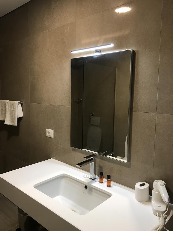 Jurgen Resort Тирана Екстер'єр фото