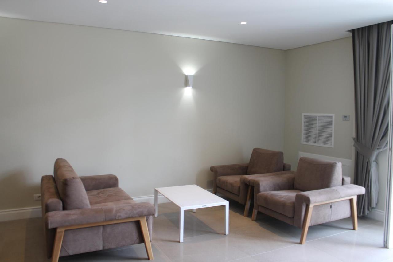 Jurgen Resort Тирана Екстер'єр фото